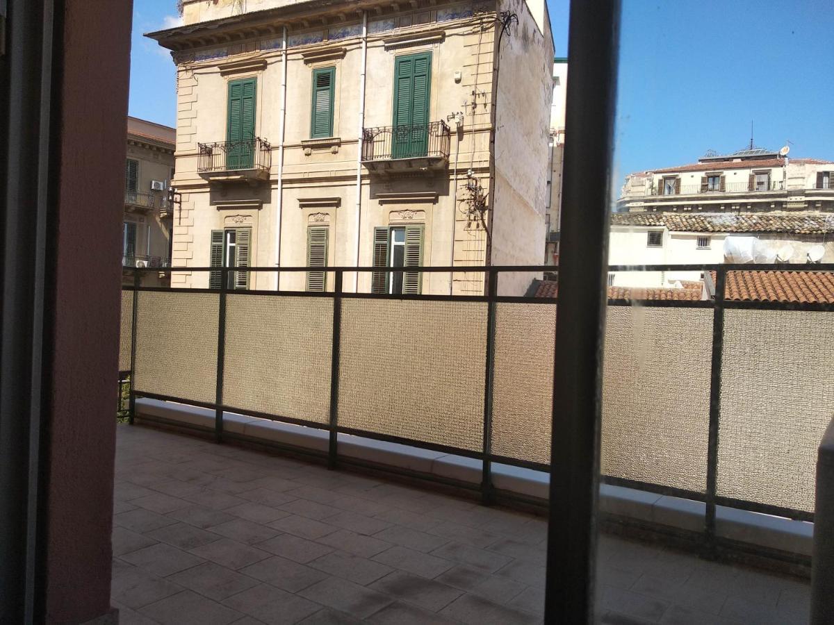 Casa Studenti E Giovani Turisti Fkk - Giochi Di Societa Ed Intimo Party - Volontari Benvenuti Lägenhet Palermo Exteriör bild