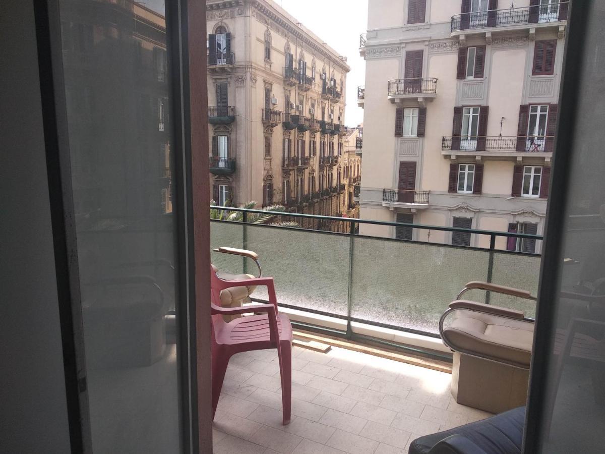 Casa Studenti E Giovani Turisti Fkk - Giochi Di Societa Ed Intimo Party - Volontari Benvenuti Lägenhet Palermo Exteriör bild