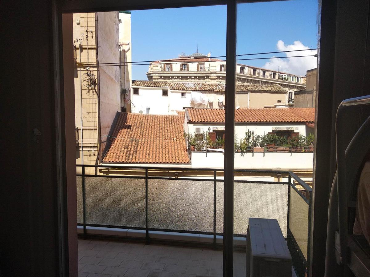Casa Studenti E Giovani Turisti Fkk - Giochi Di Societa Ed Intimo Party - Volontari Benvenuti Lägenhet Palermo Exteriör bild