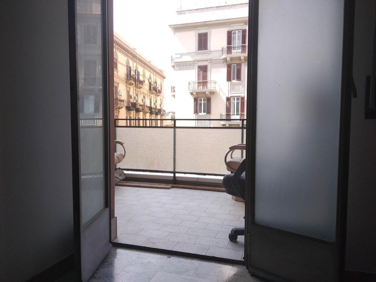 Casa Studenti E Giovani Turisti Fkk - Giochi Di Societa Ed Intimo Party - Volontari Benvenuti Lägenhet Palermo Exteriör bild