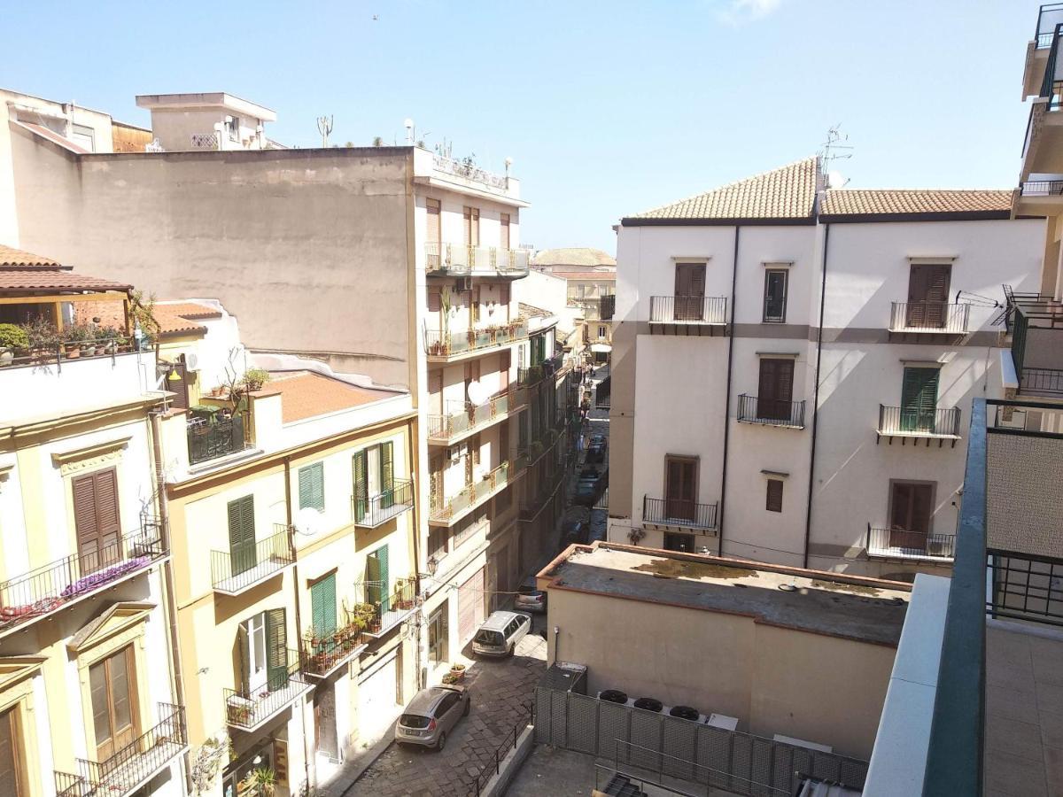 Casa Studenti E Giovani Turisti Fkk - Giochi Di Societa Ed Intimo Party - Volontari Benvenuti Lägenhet Palermo Exteriör bild