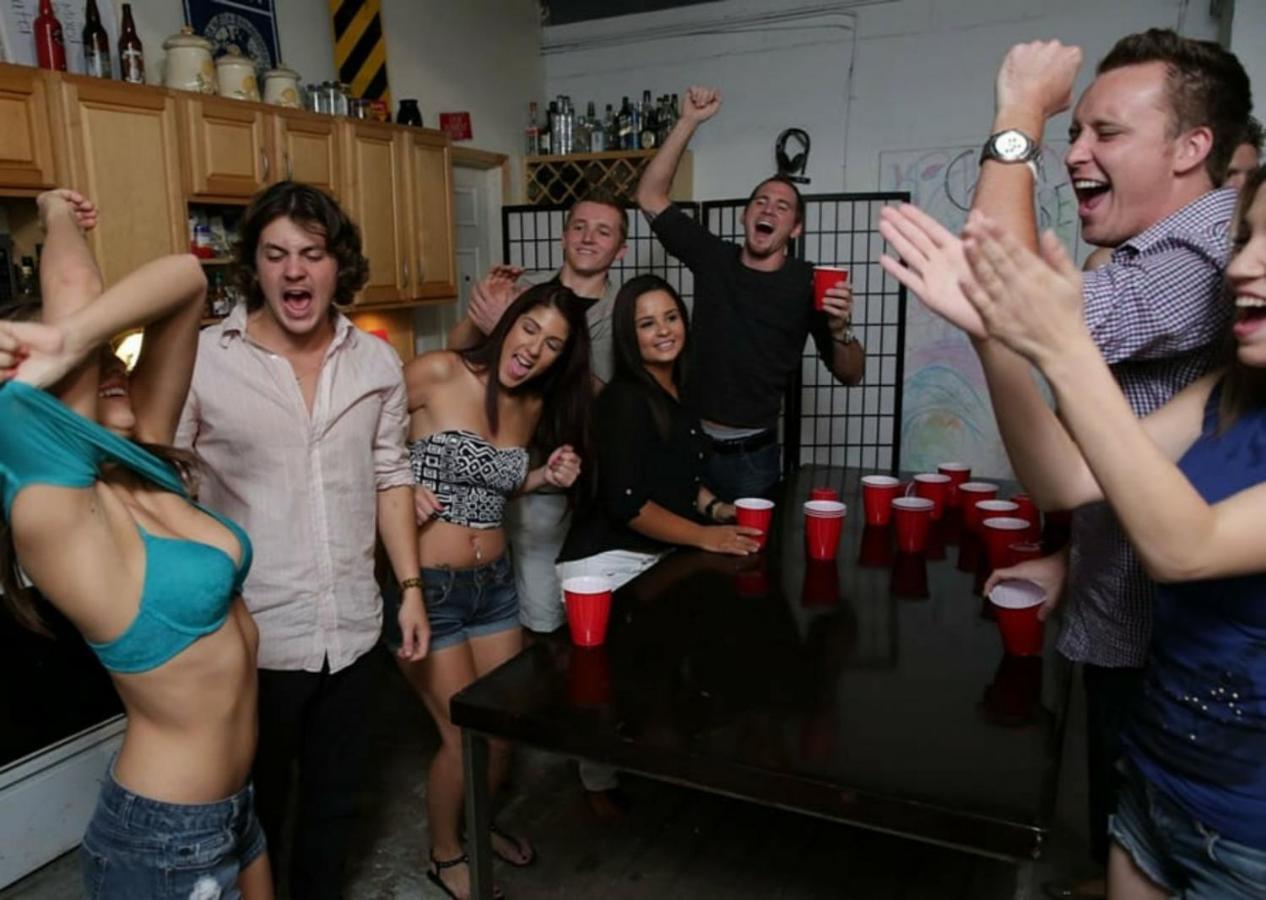 Casa Studenti E Giovani Turisti Fkk - Giochi Di Societa Ed Intimo Party - Volontari Benvenuti Lägenhet Palermo Exteriör bild